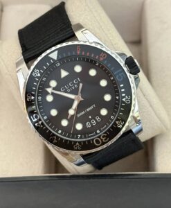 Reloj Gucci Dive 136.2 para caballero