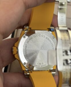 Reloj Gucci Dive Tiger 136.3 para caballero