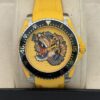 Reloj Gucci Dive Tiger 136.3 para caballero