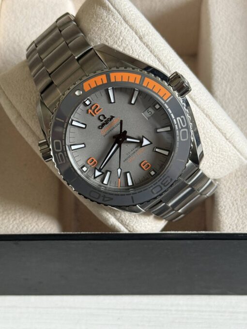 Reloj Omega Planet Ocean 600M titanium caballero
